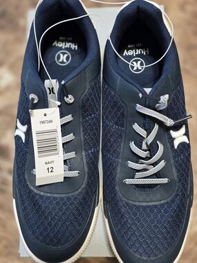 Hurley Men's Navy Blue Athletic Sneakers with White Accents